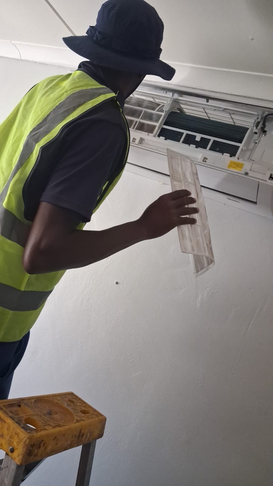 Airconditioner installed by B-Cool